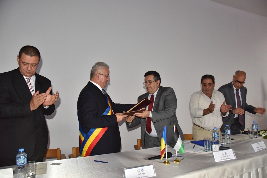 Bethlehem Municipality signs its 90th twinning agreement with Suceava in Romania