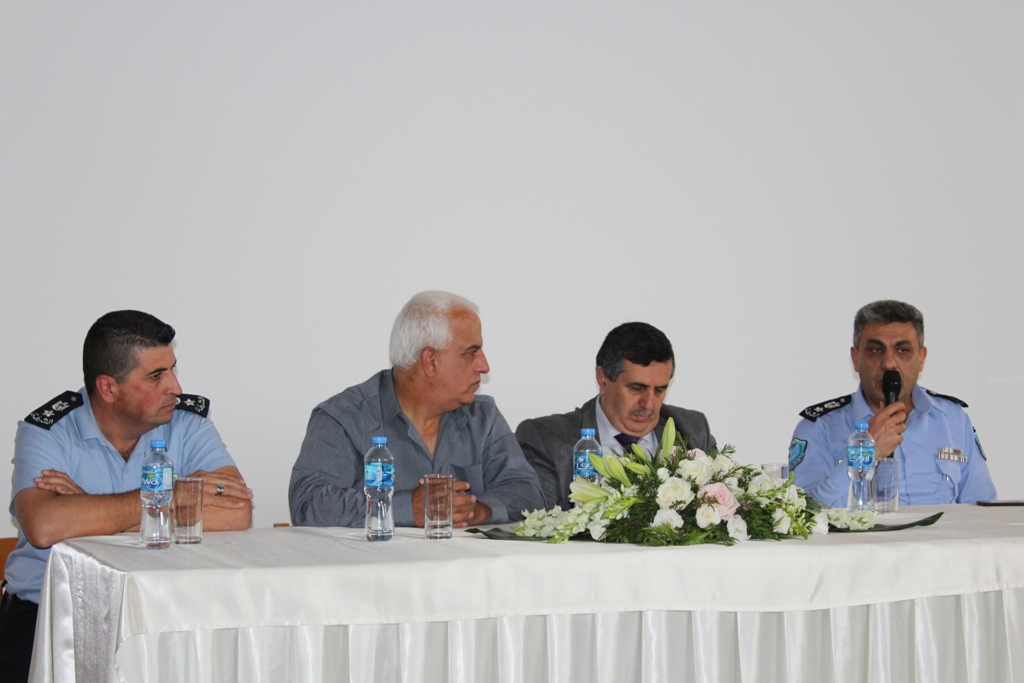 بمناسبة أسبوع المرور العربي وتحت شعار التزامك بالنظام دليل وعيك  حفل لتكريم أفراد شرطة المرور في مركز السلام بيت لحم