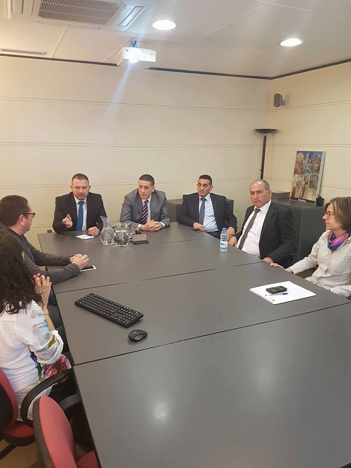  نائب رئيس بلدية بيت لحم يضع الخطوط العريضة لإتفاقية تفاهم ما بين بلدية بيت لحم وبلدية برشلونة ويقدم مقترحات لمشاريع عدة لدعم مدينة بيت لحم