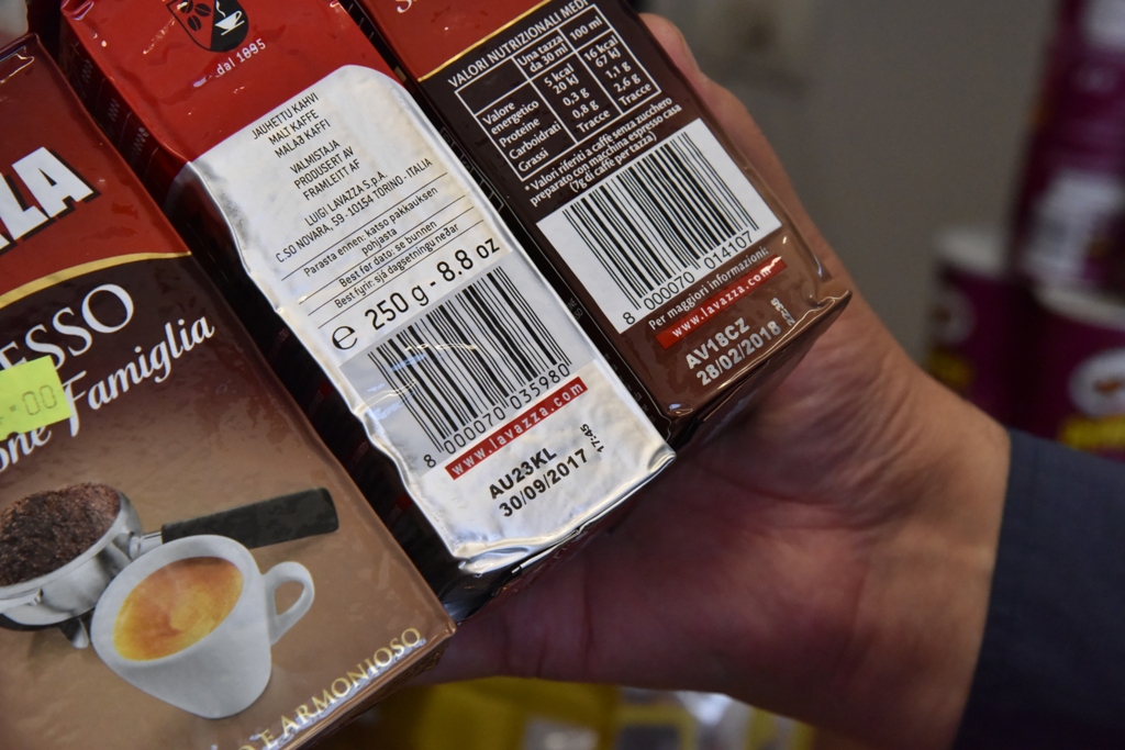 بلدية بيت لحم تتلف حوالي النصف طن من المنتجات الغذائية منتهية الصلاحية