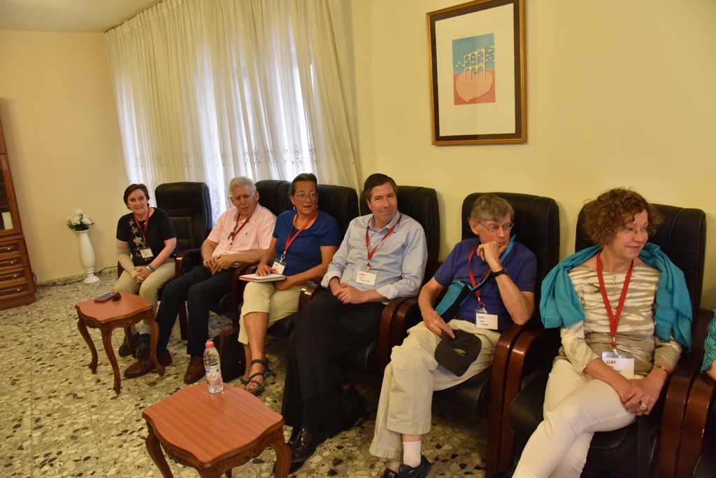 The Mayor of Bethlehem welcomes an American academic delegation and conveys the city challenges to them