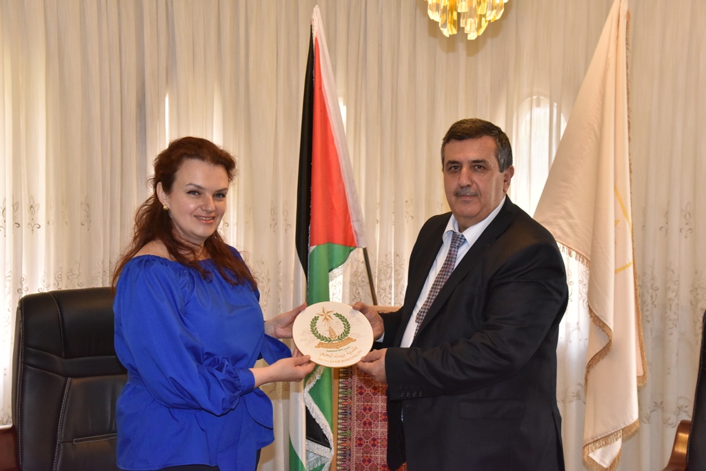 Mayor of Bethlehem welcomes the Director General of the Middle East and Africa Department in the Ministry of Foreign Affairs of Ukraine and conveys the city challenges to her