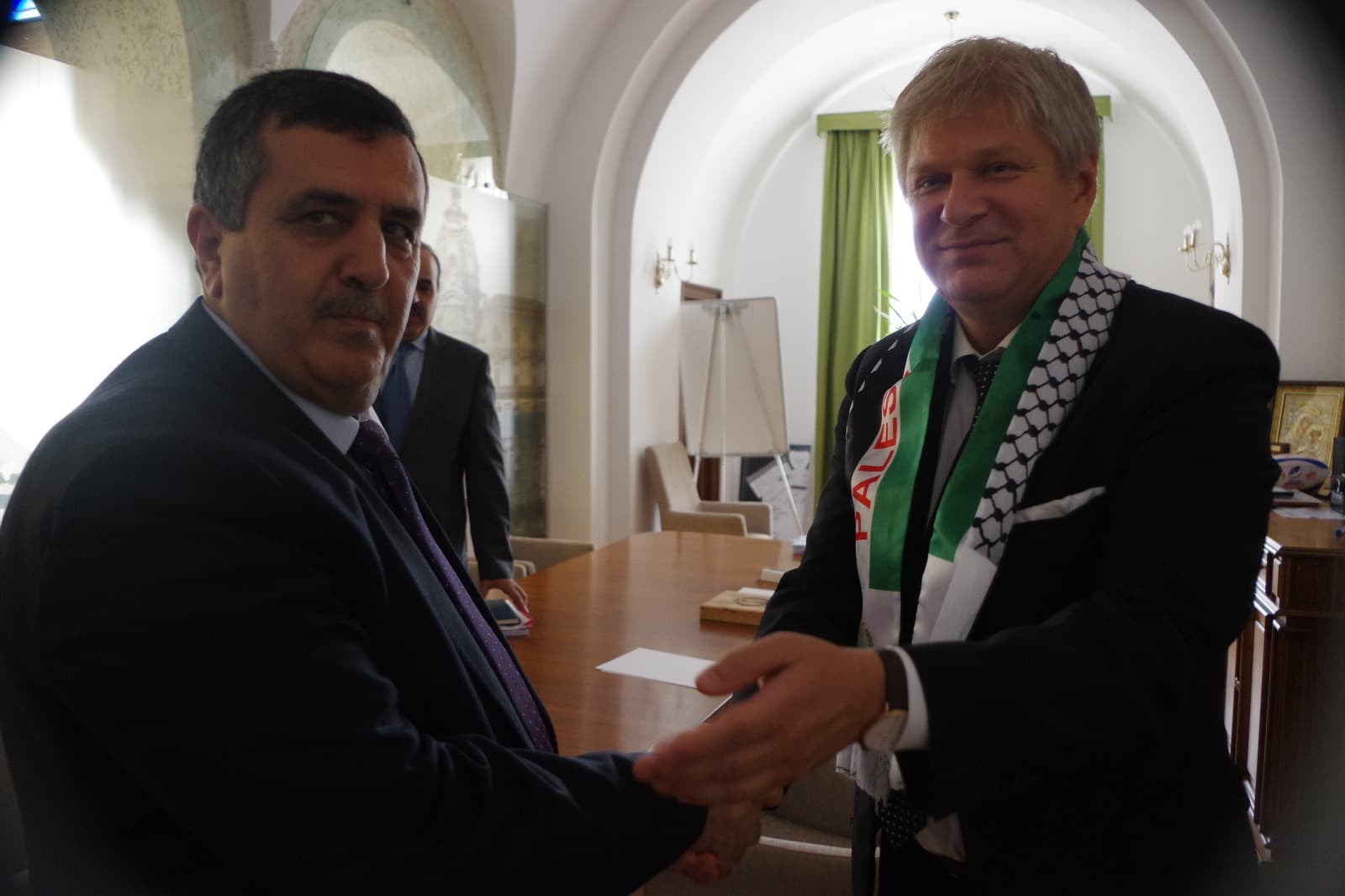 A meeting was held between the Mayor of Bethlehem and the Mayor of Bucharest/ Sector1