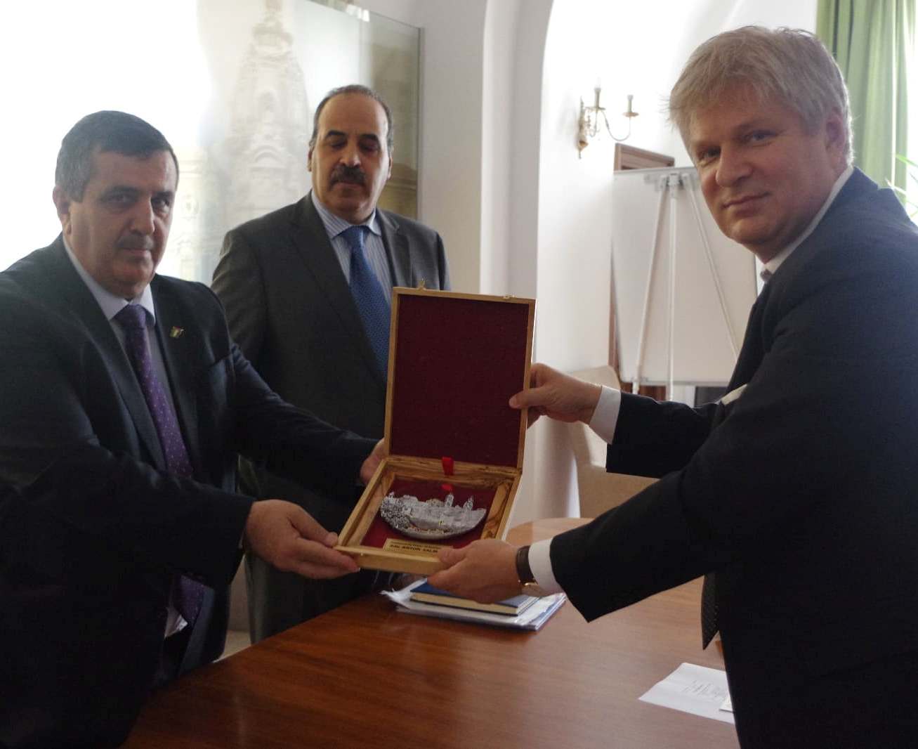 A meeting was held between the Mayor of Bethlehem and the Mayor of Bucharest/ Sector1