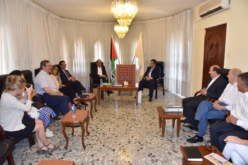 The Mayor of Bethlehem welcomes the Mayor of Strasbourg and discusses ways to improve the mutual relationship 