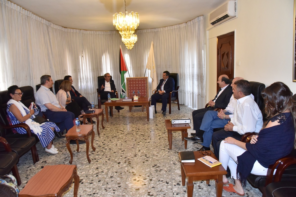 The Mayor of Bethlehem welcomes the Mayor of Strasbourg and discusses ways to improve the mutual relationship 