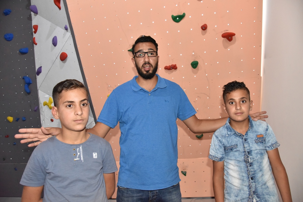 في إطار اتفاقية التوأمة بين بلديتي بيت لحم وجرونوبل  إفتتاح غرفة للتسلق في مبنى محطة الباصات المركزية