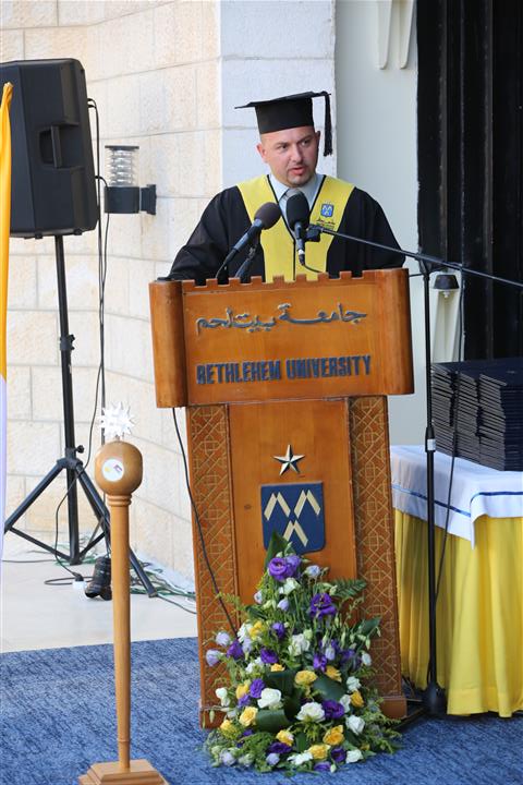 كلمة نائب رئيس بلدية بيت لحم أ. حنا حنانيا في حفل تخريج الفوج الثاني والاربعين من جامعة بيت لحم