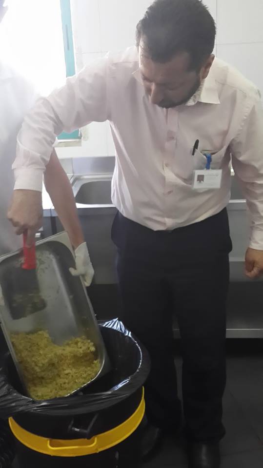 قسم الرقابة الصحية في البلدية يتلف ما يعادل 35 كيلو من الأسماك واللحوم المطبوخة والمجمدة غير الصالحة للإستخدام