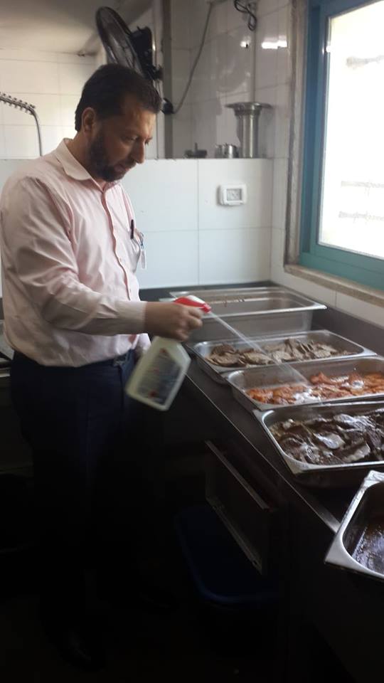 قسم الرقابة الصحية في البلدية يتلف ما يعادل 35 كيلو من الأسماك واللحوم المطبوخة والمجمدة غير الصالحة للإستخدام