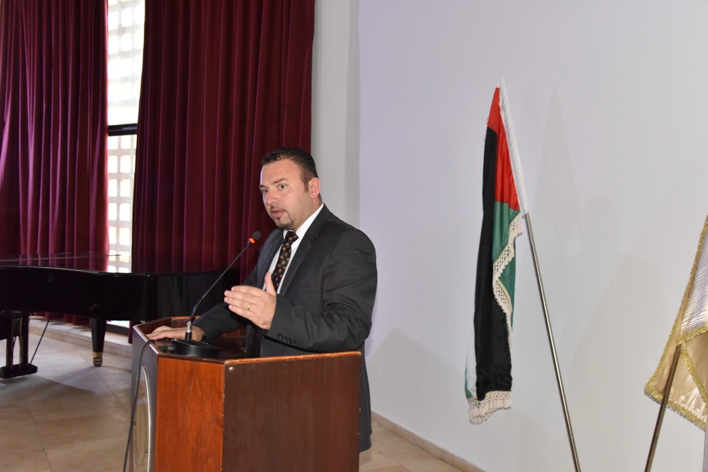 لقاء مجتمعي للتعريف بمشروع " تأهيل وترميم شارع النجمة والمناطق المحيطة " في مركز السلام/ بيت لحم