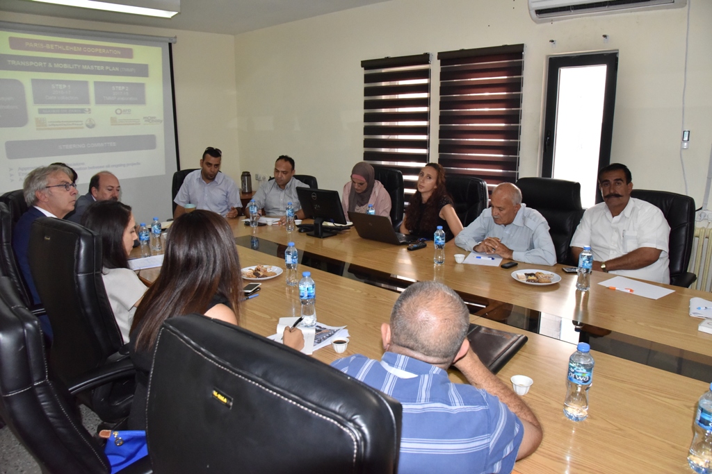 لقاءٌ في بلدية بيت لحم لعرض نتائج تحليل الوضع الحالي لمشروع خطة المرور