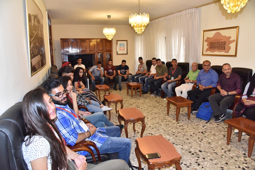رئيس بلدية بيت لحم ورئيس المجلس الشبابي يستقبلان وفد مجلس شبابي البيرة