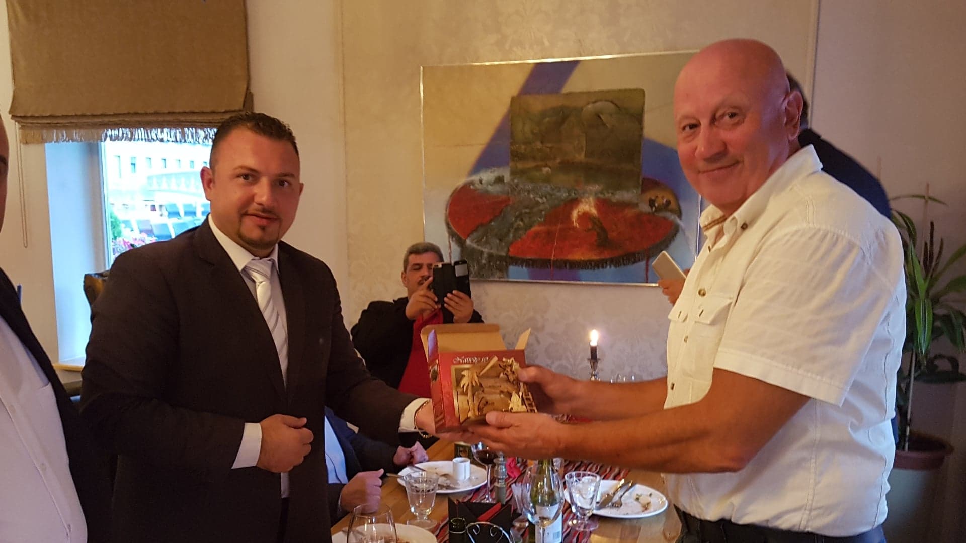 وفد من بلدية بيت لحم يزور هابسالو الأستونية المتوأمة مع بيت لحم