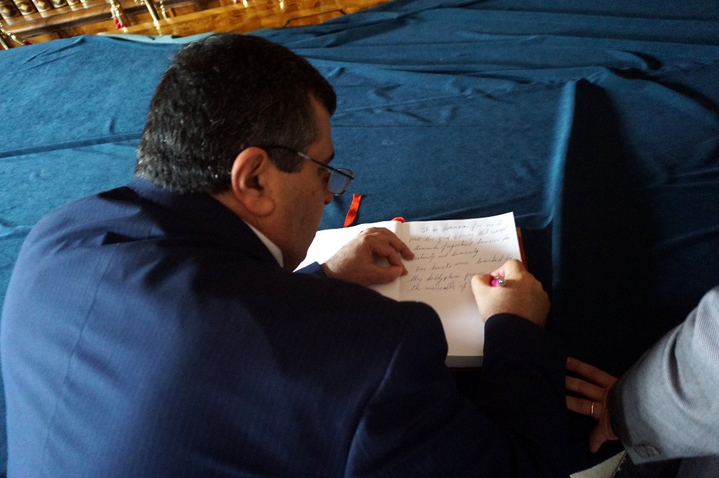 في جولته إلى بولندا سلمان يلتقي برئيس بلدية شيستوكوفا والسفير بوختا