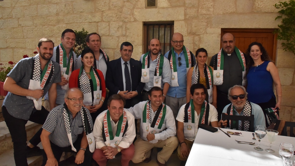 رئيس بلدية بيت لحم يستقبل وفداً من تشيلي ويتحدث عن المؤتمر القادم لمغتربي أبناء محافظة بيت لحم  