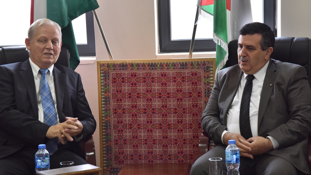 رئيس بلدية بيت لحم يلتقي برئيس بلدية بودابست قبيل توقيع إتفاقية التوأمة