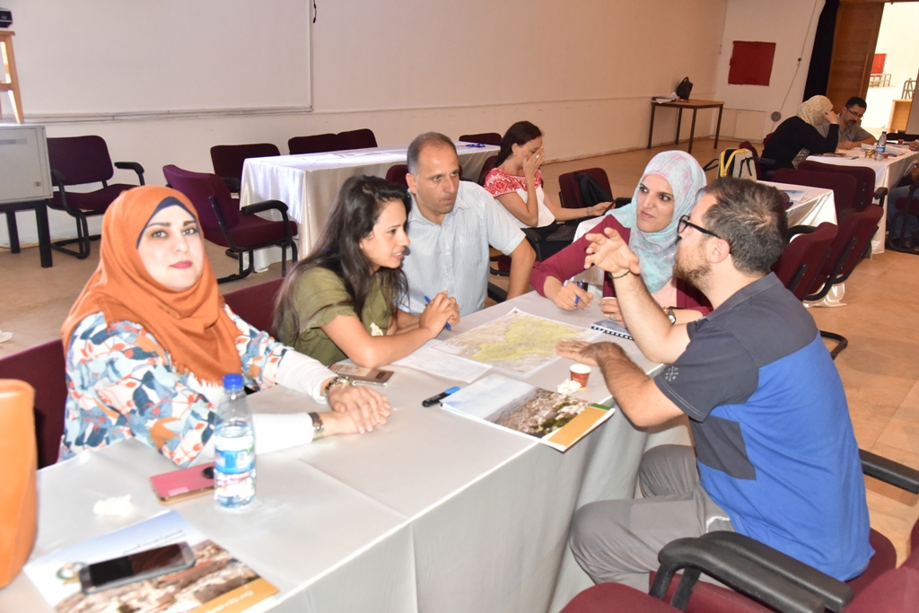 ورشة عمل في مركز السلام/ بيت لحم تحت عنوان ( الحركة المرورية لمحافظة بيت لحم للعام 2030 )