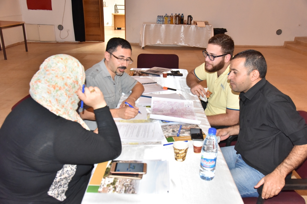 ورشة عمل في مركز السلام/ بيت لحم تحت عنوان ( الحركة المرورية لمحافظة بيت لحم للعام 2030 )