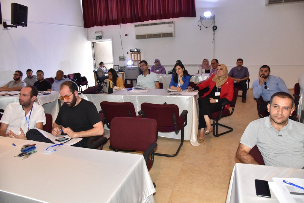 ورشة عمل في مركز السلام/ بيت لحم تحت عنوان ( الحركة المرورية لمحافظة بيت لحم للعام 2030 )