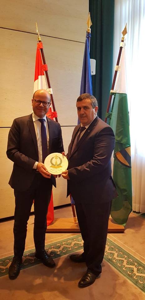 رئيس بلدية بيت لحم يشارك في ندوة في ألمانيا تحت عنوان "مدن في حرب، مدن من أجل السلام "