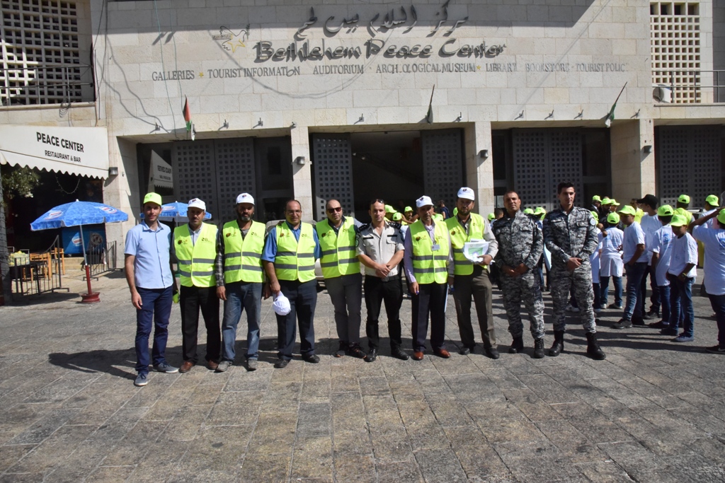 حملة اليوم العالمي للنظافة تنطلق في محافظة بيت لحم تحت شعار بيت لحم نظيفة وخضراء