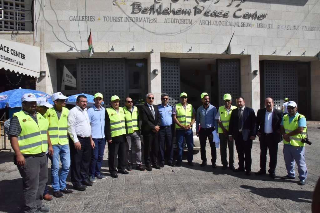 حملة اليوم العالمي للنظافة تنطلق في محافظة بيت لحم تحت شعار بيت لحم نظيفة وخضراء