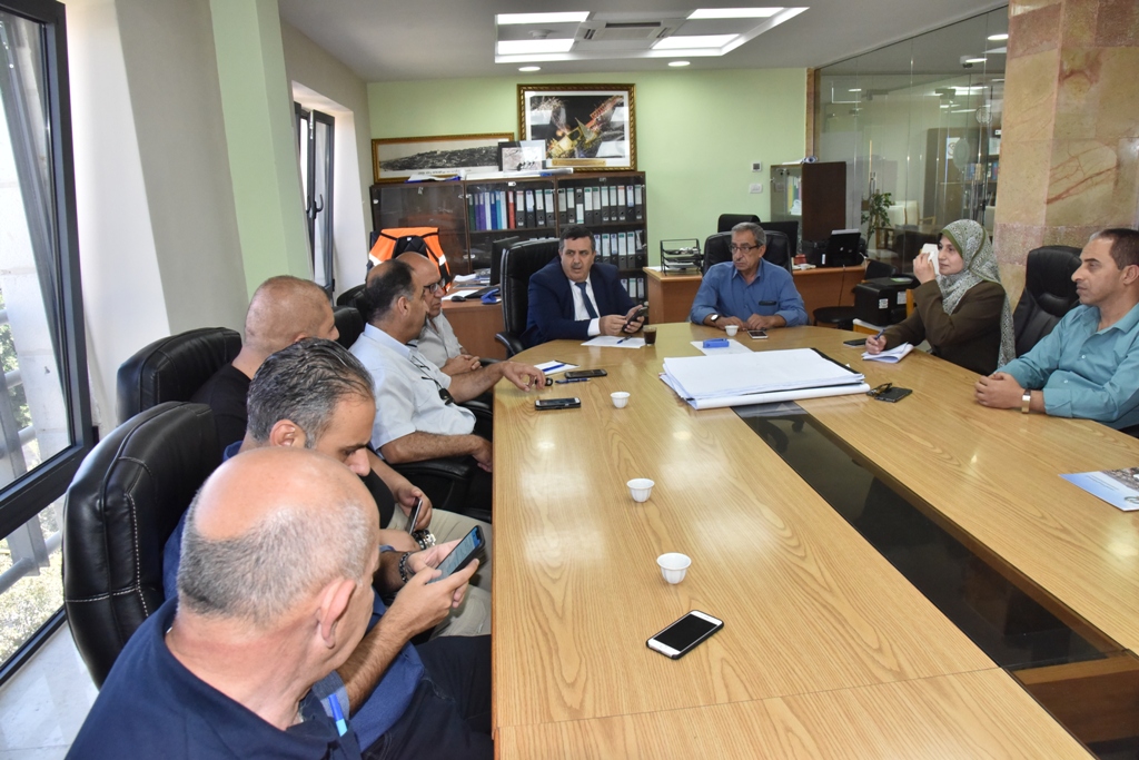 رئيس بلدية بيت لحم يلتقي مع مؤسسات وبلديات المحافظة تحضيراً لحملة بيت لحم نظيفة وخضراء بمناسبة اليوم العالمي للنظافة