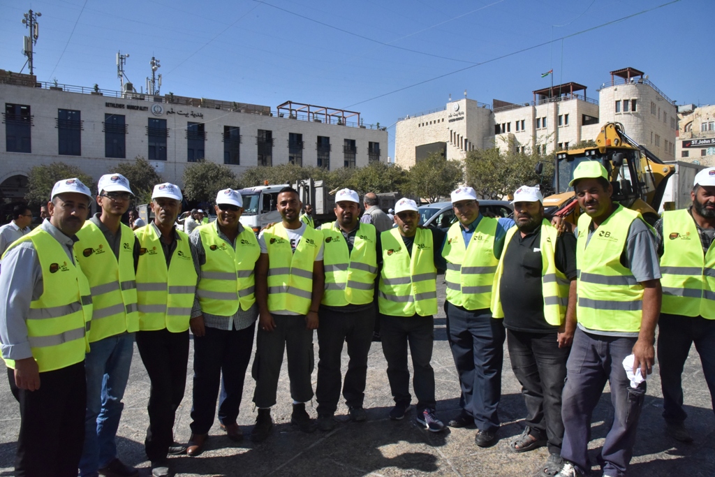 حملة اليوم العالمي للنظافة تنطلق في محافظة بيت لحم تحت شعار بيت لحم نظيفة وخضراء