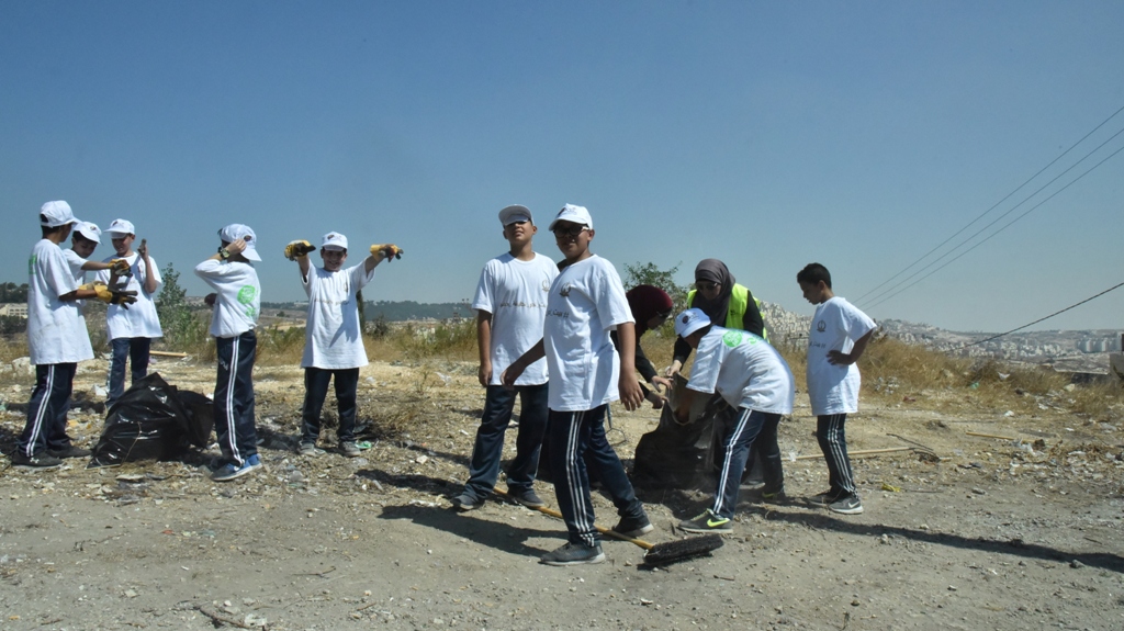 حملة اليوم العالمي للنظافة تنطلق في محافظة بيت لحم تحت شعار بيت لحم نظيفة وخضراء
