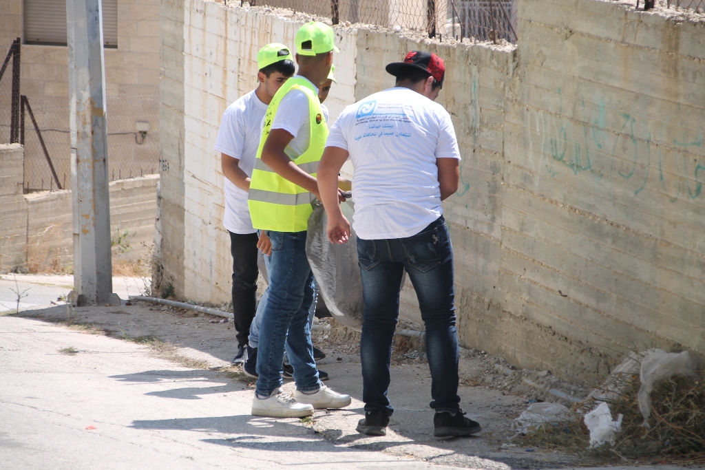 حملة اليوم العالمي للنظافة تنطلق في محافظة بيت لحم تحت شعار بيت لحم نظيفة وخضراء