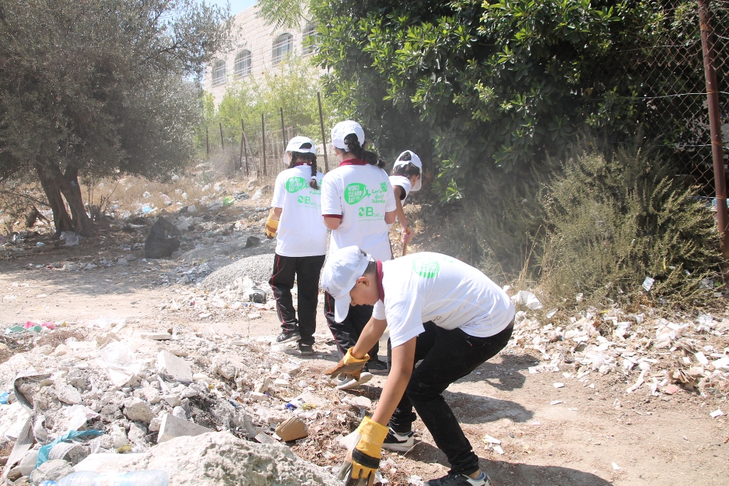 حملة اليوم العالمي للنظافة تنطلق في محافظة بيت لحم تحت شعار بيت لحم نظيفة وخضراء