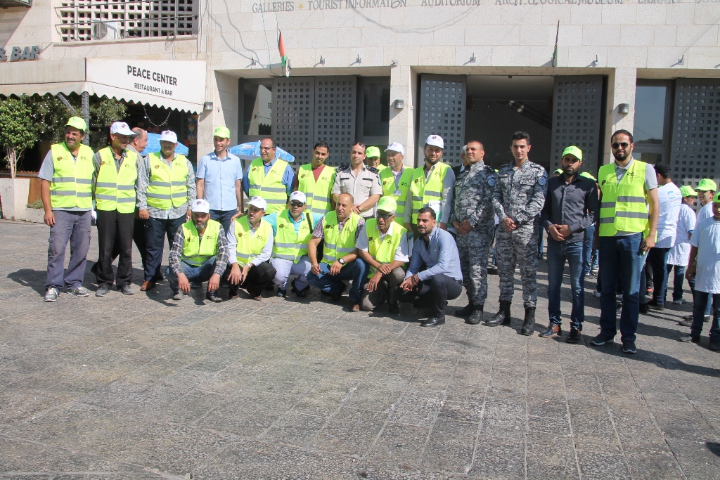 حملة اليوم العالمي للنظافة تنطلق في محافظة بيت لحم تحت شعار بيت لحم نظيفة وخضراء