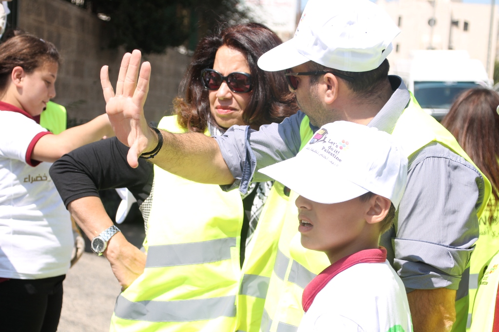 حملة اليوم العالمي للنظافة تنطلق في محافظة بيت لحم تحت شعار بيت لحم نظيفة وخضراء