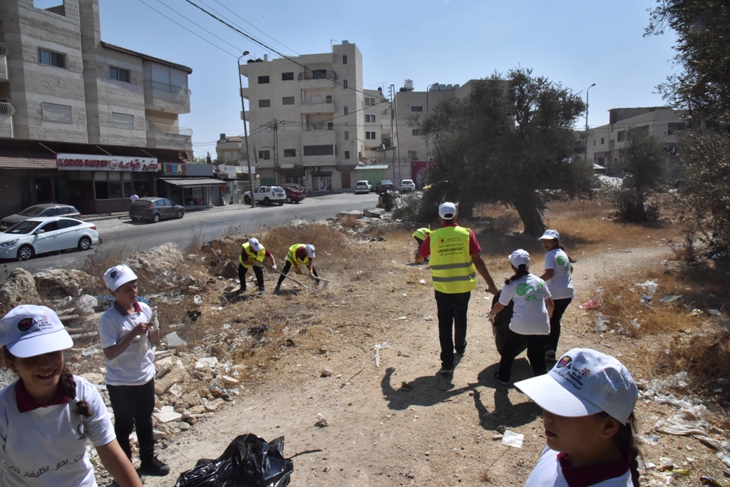 حملة اليوم العالمي للنظافة تنطلق في محافظة بيت لحم تحت شعار بيت لحم نظيفة وخضراء