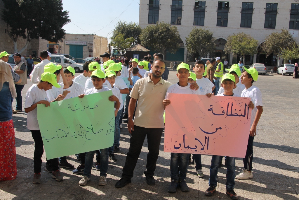 حملة اليوم العالمي للنظافة تنطلق في محافظة بيت لحم تحت شعار بيت لحم نظيفة وخضراء
