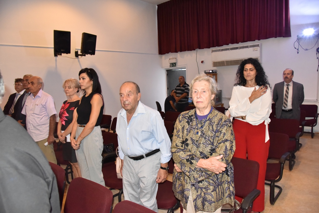 رئيس بلدية بيت لحم يمنح ممثل بولندا السابق شهادة مواطنة فخرية لمدينة بيت لحم