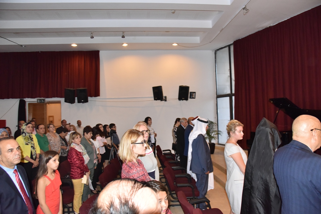 رئيس بلدية بيت لحم يمنح ممثل بولندا السابق شهادة مواطنة فخرية لمدينة بيت لحم