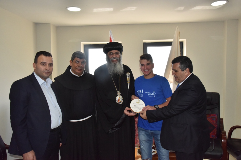 بلدية بيت لحم تكرم فريق نادي عاصمة الميلاد بعد أن أحرز المرتبة الثانية في دوري بريشا الإيطالية