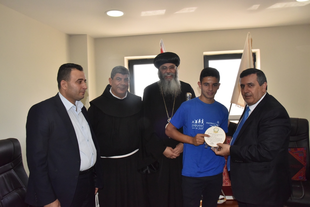 بلدية بيت لحم تكرم فريق نادي عاصمة الميلاد بعد أن أحرز المرتبة الثانية في دوري بريشا الإيطالية