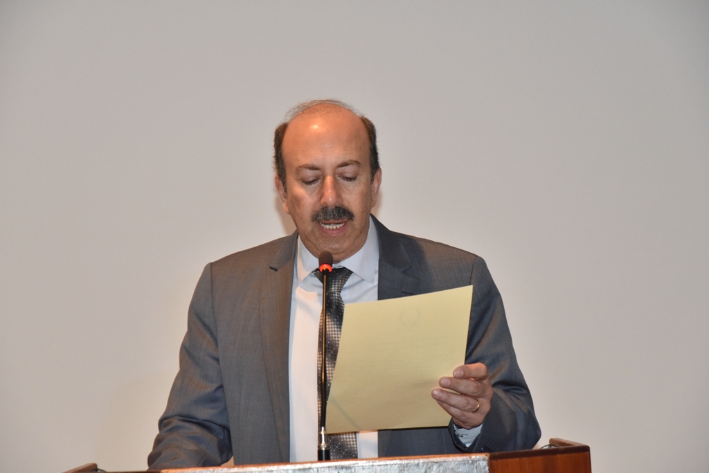 رئيس بلدية بيت لحم يمنح ممثل بولندا السابق شهادة مواطنة فخرية لمدينة بيت لحم