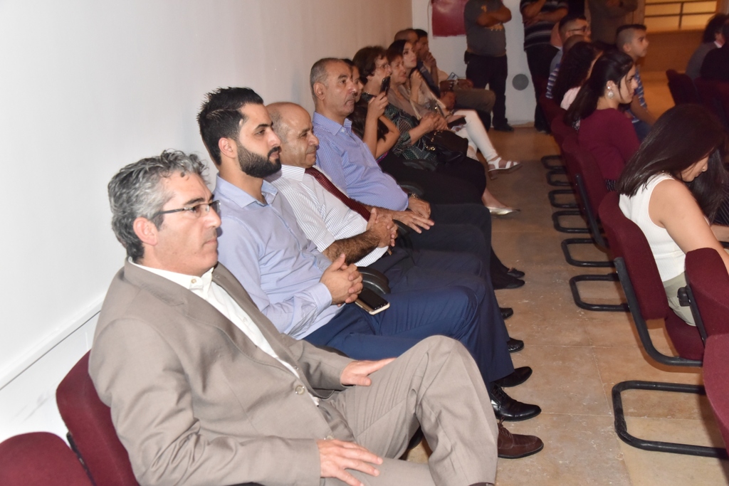 رئيس بلدية بيت لحم يمنح ممثل بولندا السابق شهادة مواطنة فخرية لمدينة بيت لحم