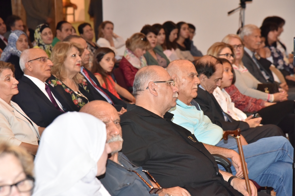 رئيس بلدية بيت لحم يمنح ممثل بولندا السابق شهادة مواطنة فخرية لمدينة بيت لحم