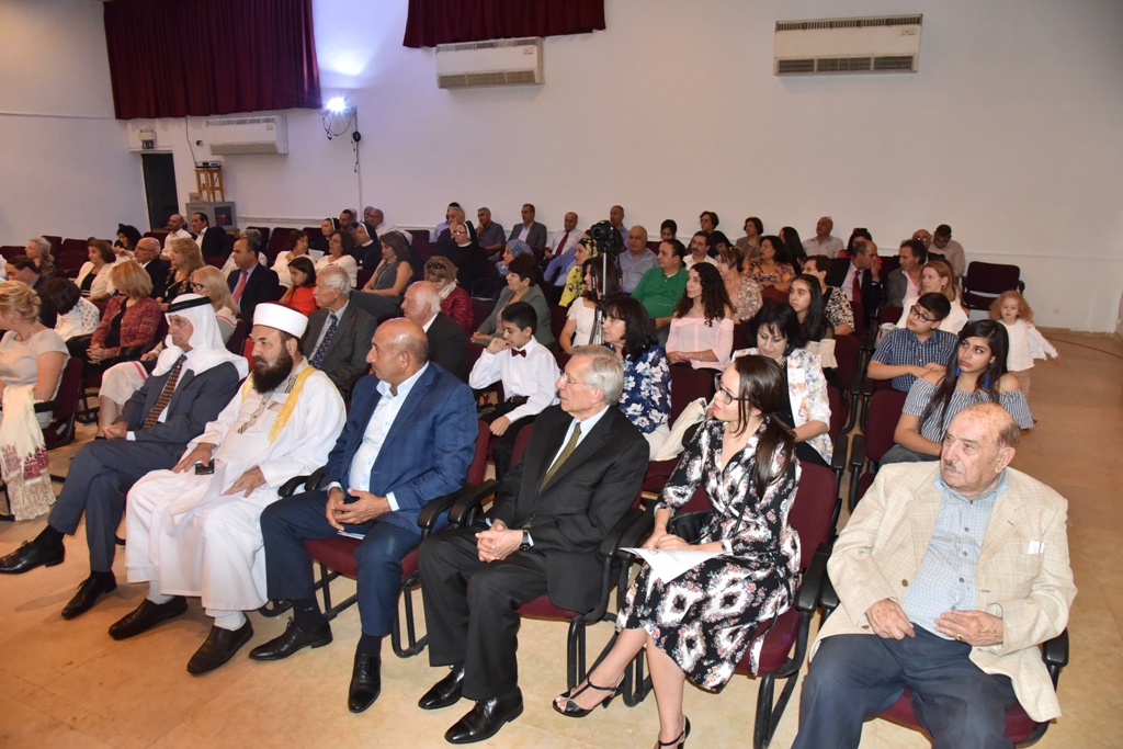 رئيس بلدية بيت لحم يمنح ممثل بولندا السابق شهادة مواطنة فخرية لمدينة بيت لحم