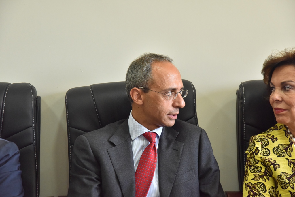 رئيس بلدية بيت لحم يستقبل رئيس بلدية بينيفينتو الإيطالية في دار البلدية 