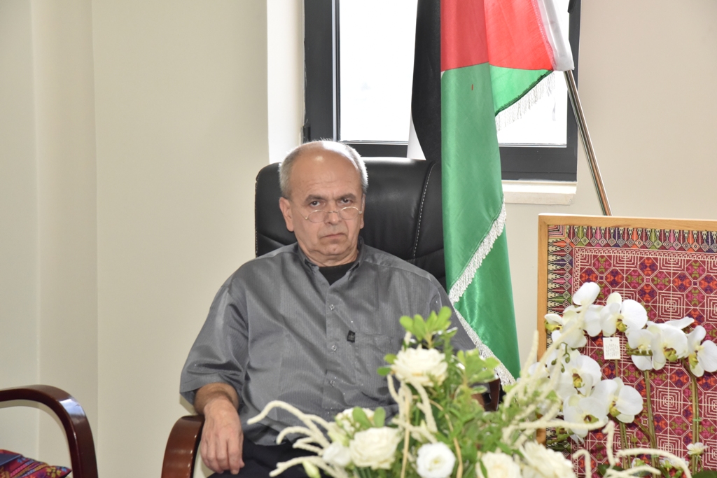 رئيس بلدية بيت لحم يستقبل مدير مهرجان السيدة إنسانية والوفد المرافق