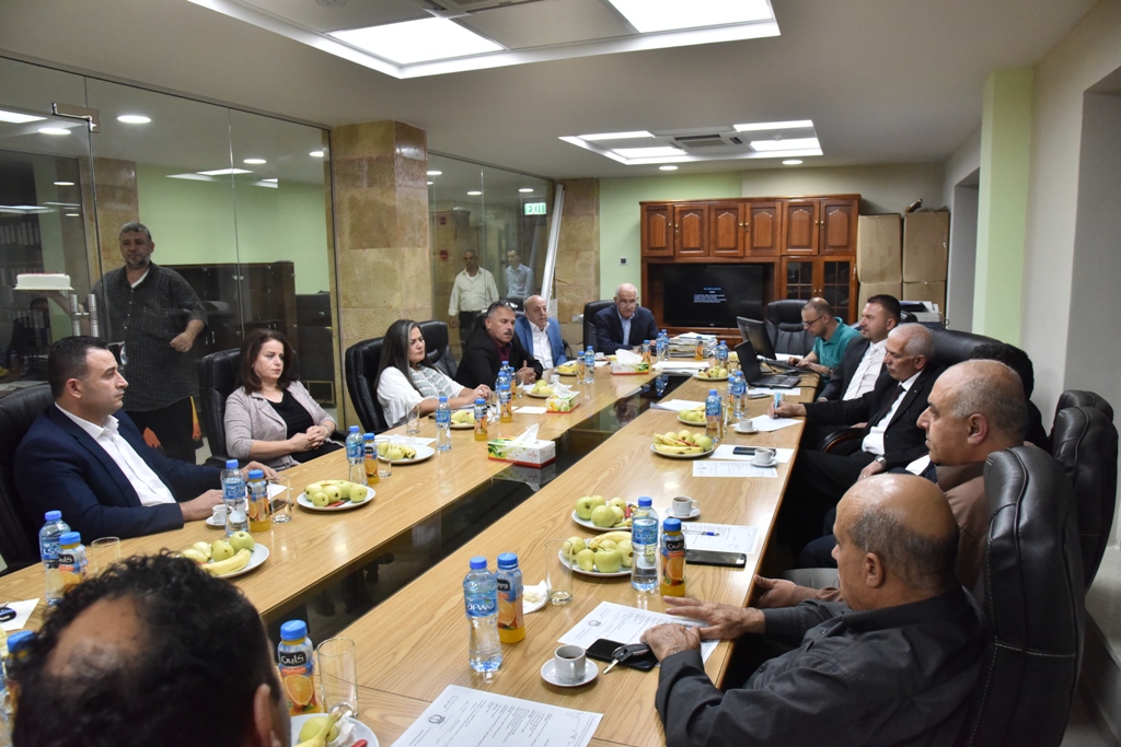 عطوفة محافظ بيت لحم يحل ضيفاً على جلسة مجلس بلدية بيت لحم