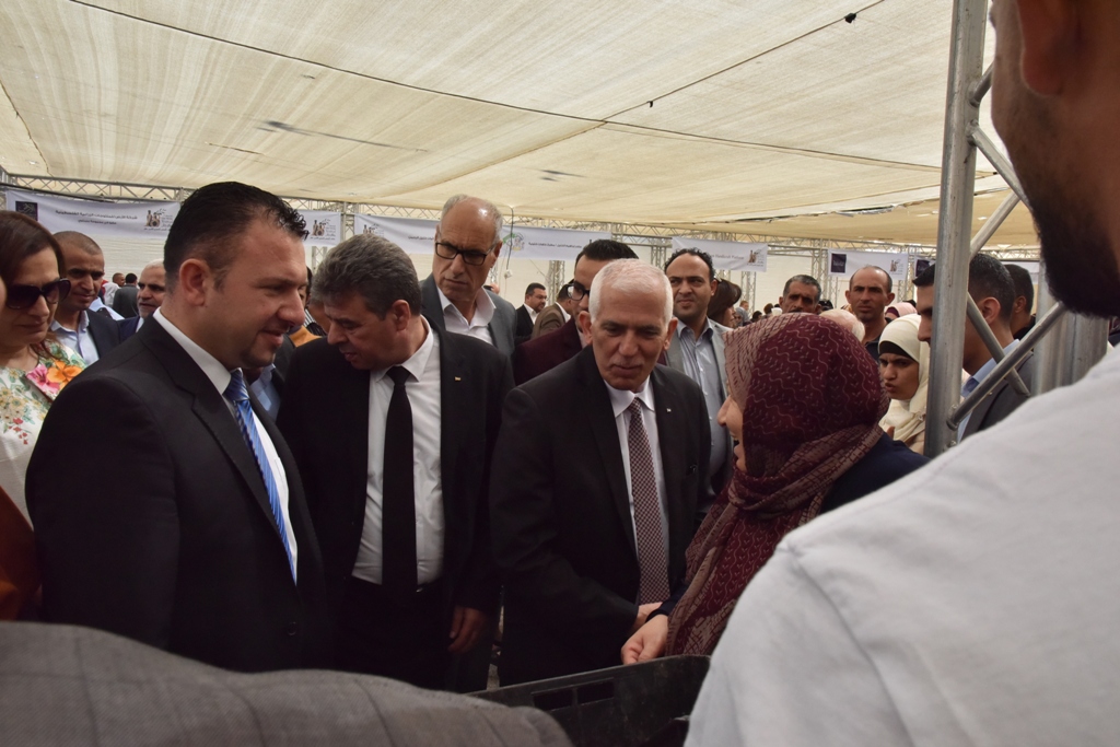 مهرجان قطف الزيتون الثامن عشر ينطلق من ساحة المهد في بيت لحم