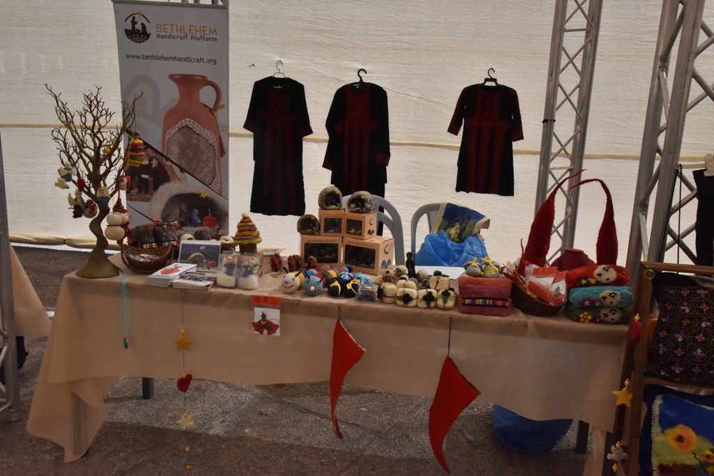 مهرجان قطف الزيتون الثامن عشر ينطلق من ساحة المهد في بيت لحم