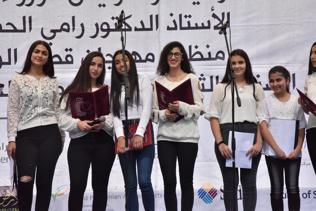 مهرجان قطف الزيتون الثامن عشر ينطلق من ساحة المهد في بيت لحم